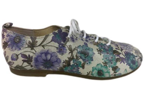 【かぼちゃの馬車 CA-15FL ブルー】フラワー柄の靴紐シューズ